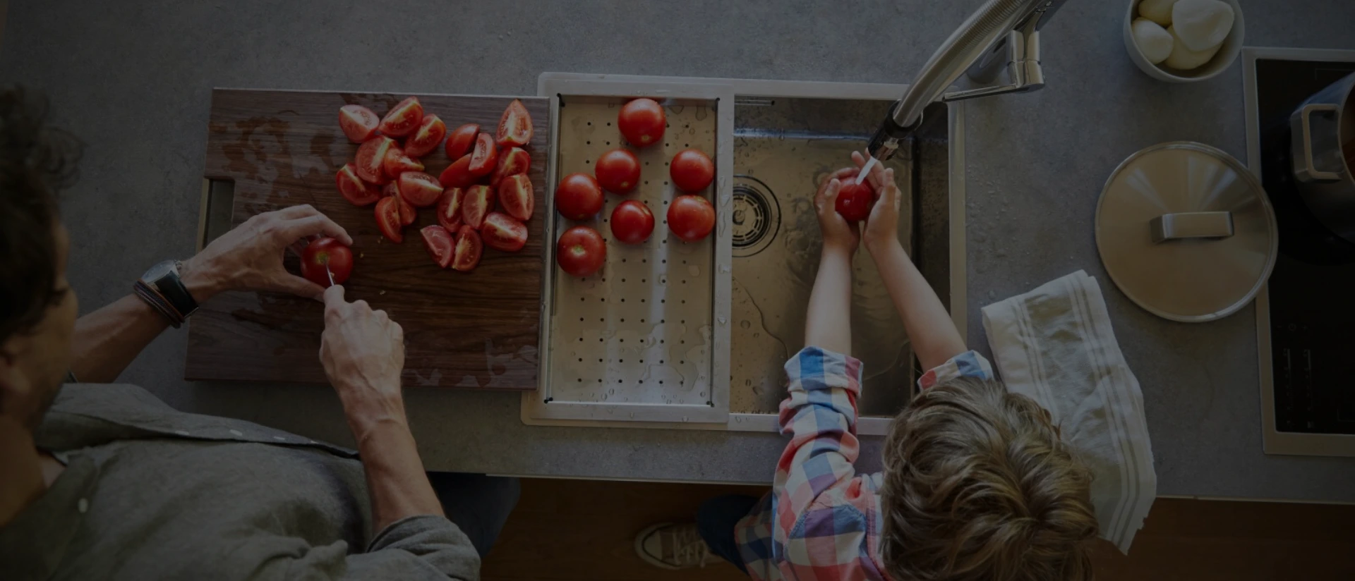 Choisir son évier de cuisine : matériaux, types de pose et conseils pratiques